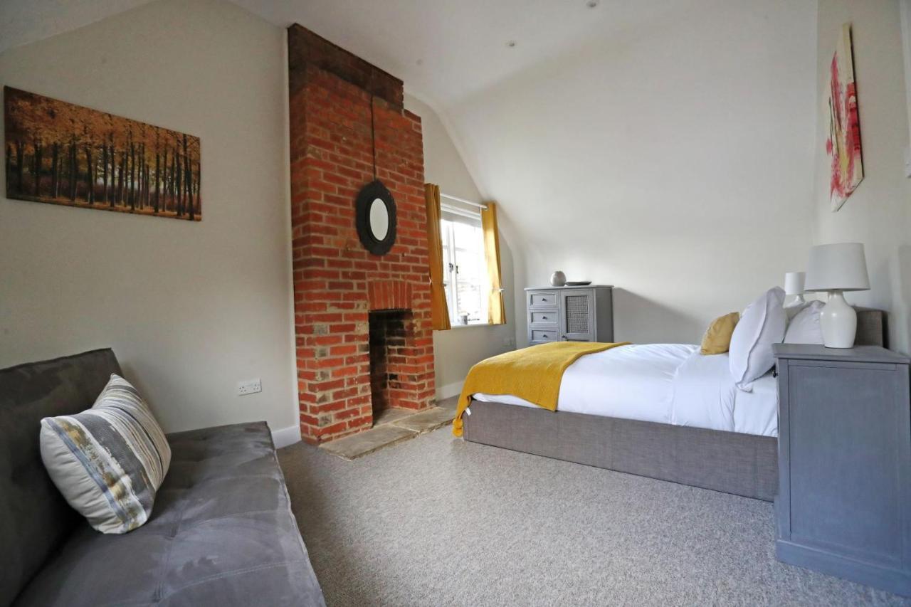 Hurtwood Hotel Peaslake Eksteriør bilde
