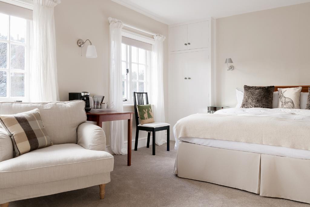 Hurtwood Hotel Peaslake Eksteriør bilde