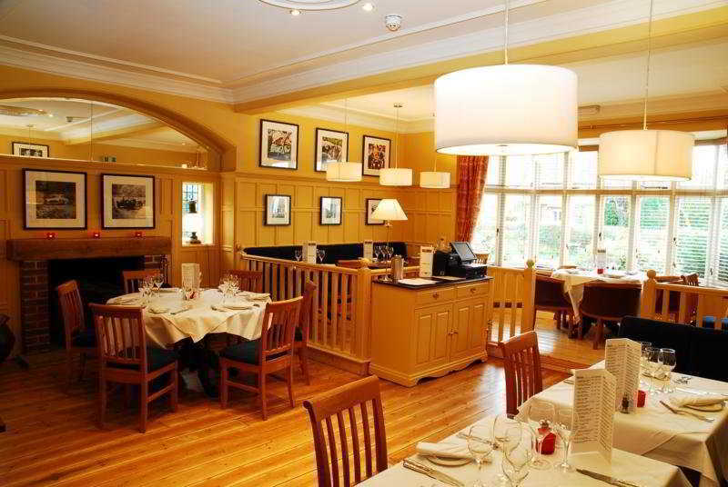 Hurtwood Hotel Peaslake Eksteriør bilde